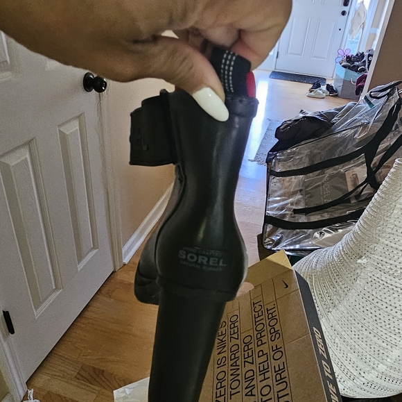 Boots - Picture 2 of 3